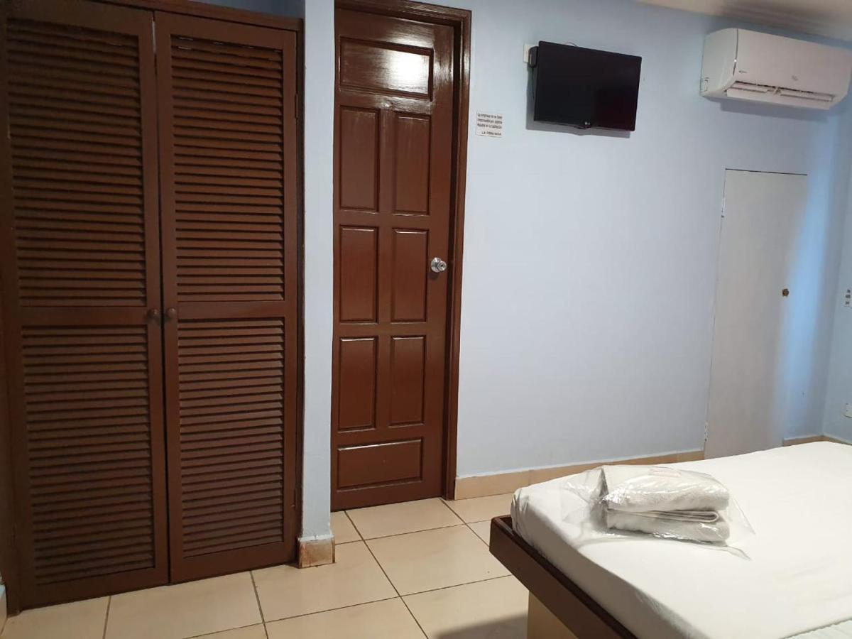 Residencial La Cantora Hotel Panama City Exterior photo